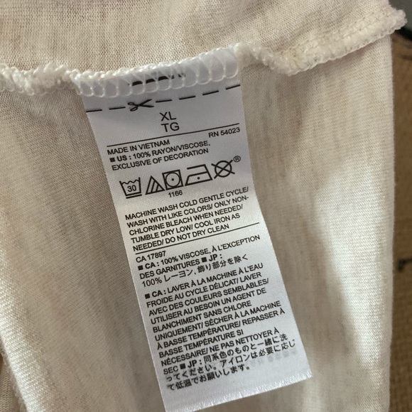 Banana Republic Cream Long Sleeve Top - Picture 5 of 6